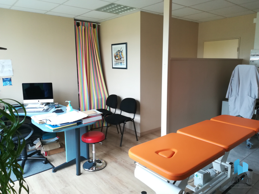 Location immobilier professionnel CELLULE 23m² AVEC SALLE D ATTENTE